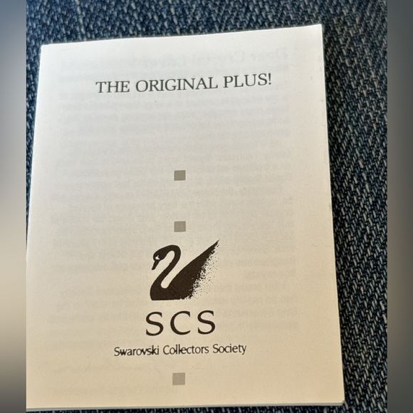 Swarovski SCS Crystal Small Swan Mini Figurine 1.5" Collector's Society - Picture 6 of 7